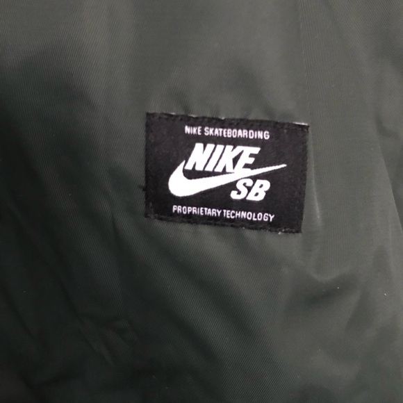 Nike SB jacket - Picture 6 of 6
